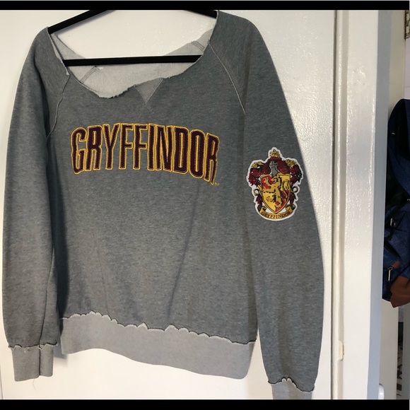 grey gryffindor sweater